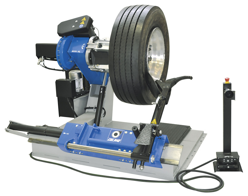 Шиномонтажный 2-х скоростной станок для колес грузовых автомобилей Giuliano S551 XL